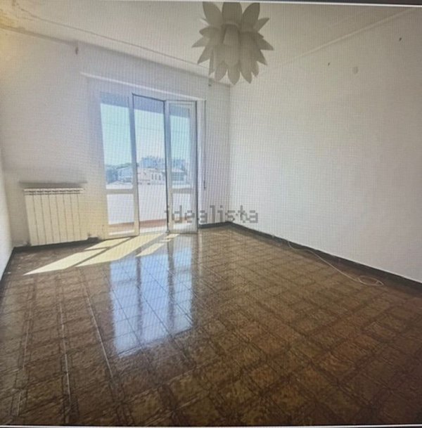 appartamento in vendita a Carrara in zona Marina di Carrara