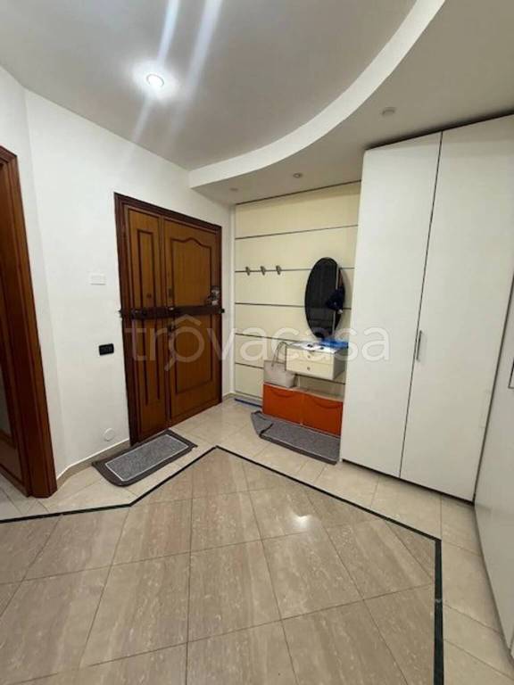 appartamento in vendita a Carrara in zona Avenza