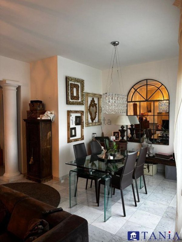 appartamento in vendita a Carrara in zona Avenza