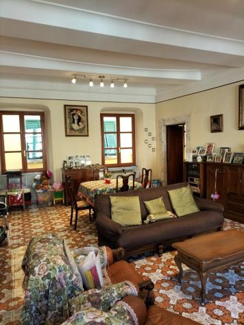 appartamento in vendita a Carrara in zona Centro Città