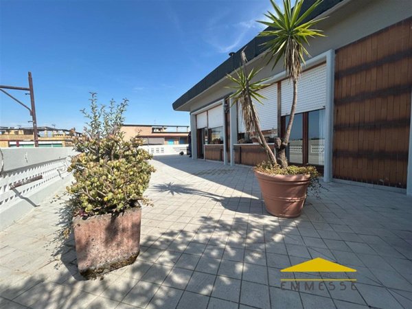 appartamento in vendita a Carrara in zona Avenza