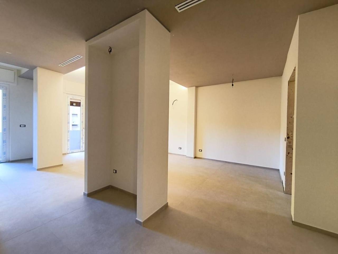 appartamento in vendita a Carrara in zona Marina di Carrara