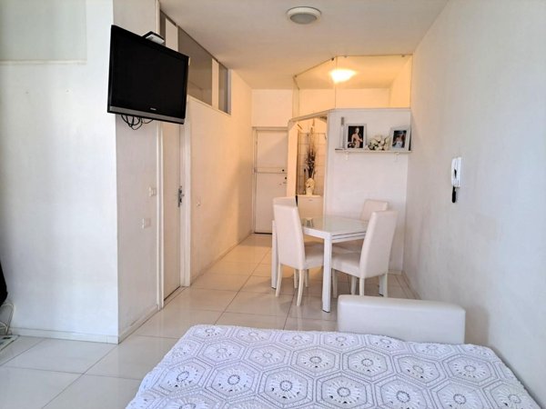 appartamento in vendita a Carrara in zona Marina di Carrara