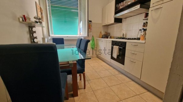 appartamento in vendita a Carrara in zona Marina di Carrara