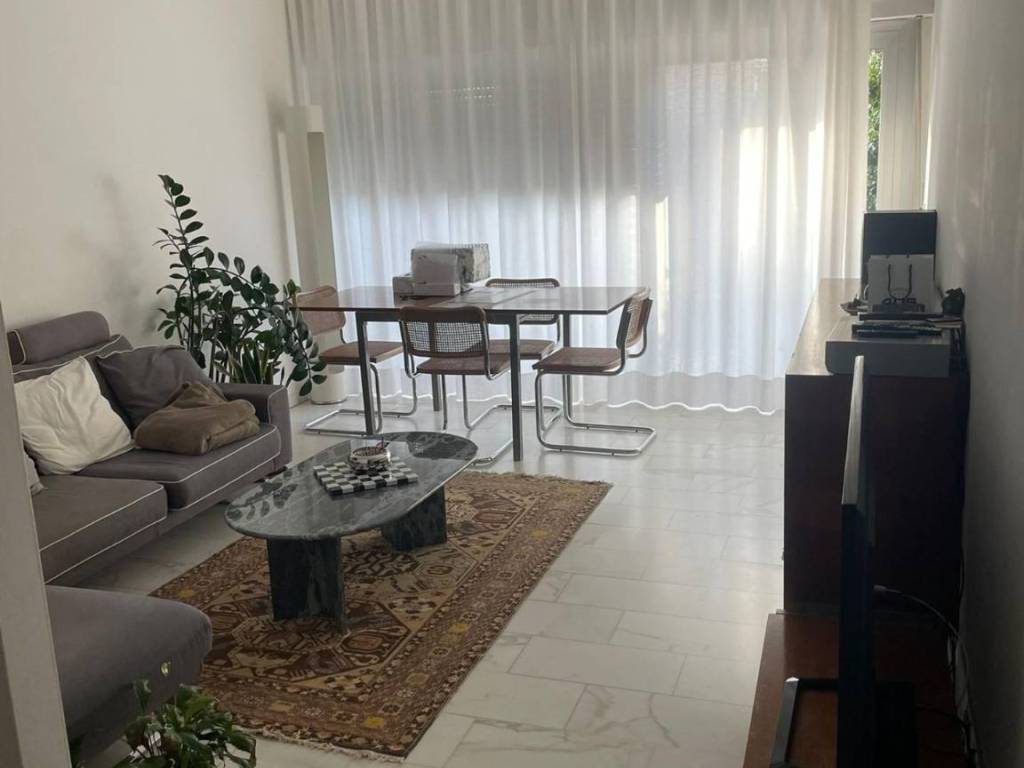 casa indipendente in vendita a Carrara in zona Marina di Carrara