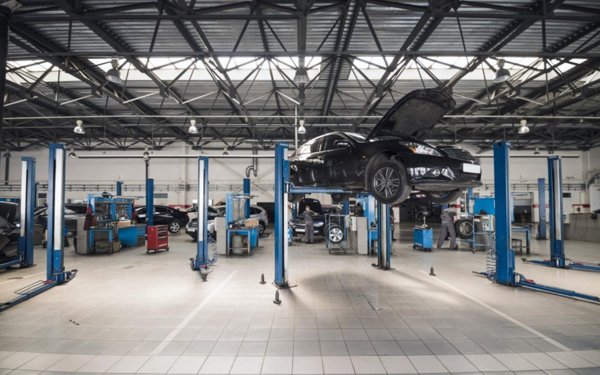 capannone in vendita a Carrara in zona Avenza