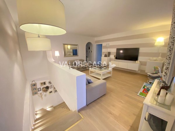 casa indipendente in vendita a Carrara in zona Fossola