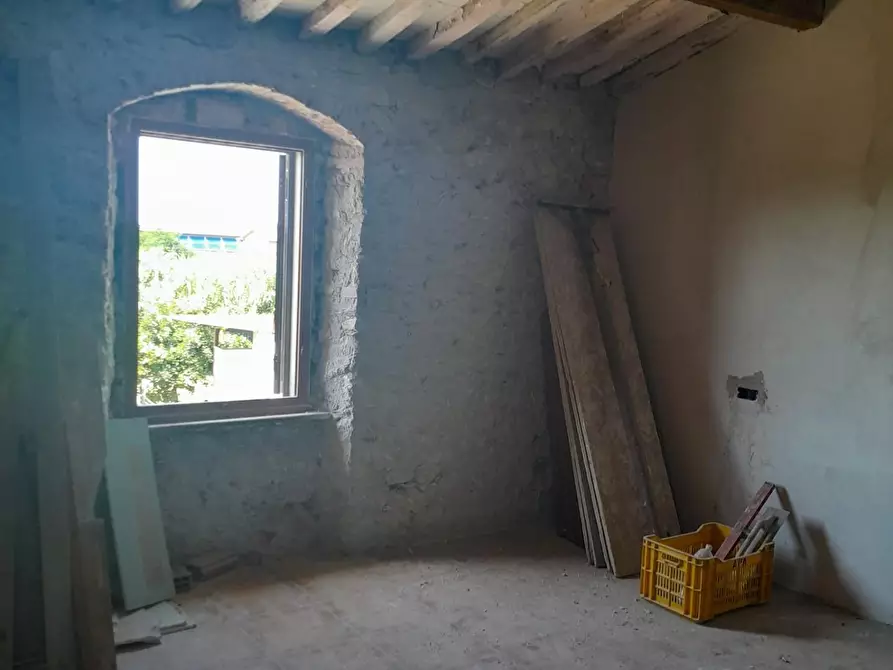 casa indipendente in vendita a Carrara in zona Avenza