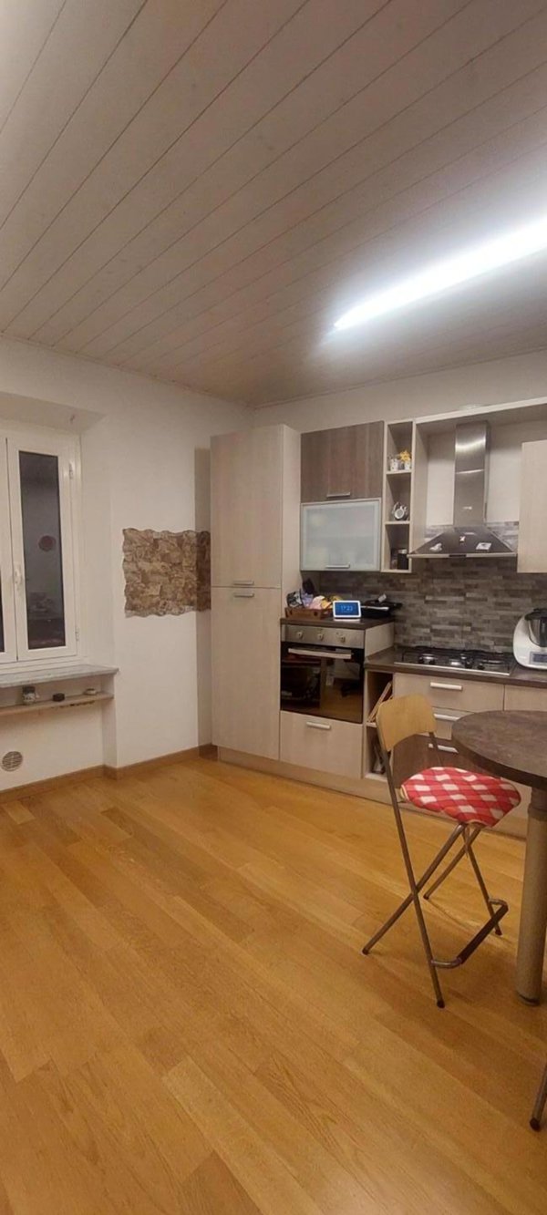 appartamento in vendita a Carrara in zona Fossola