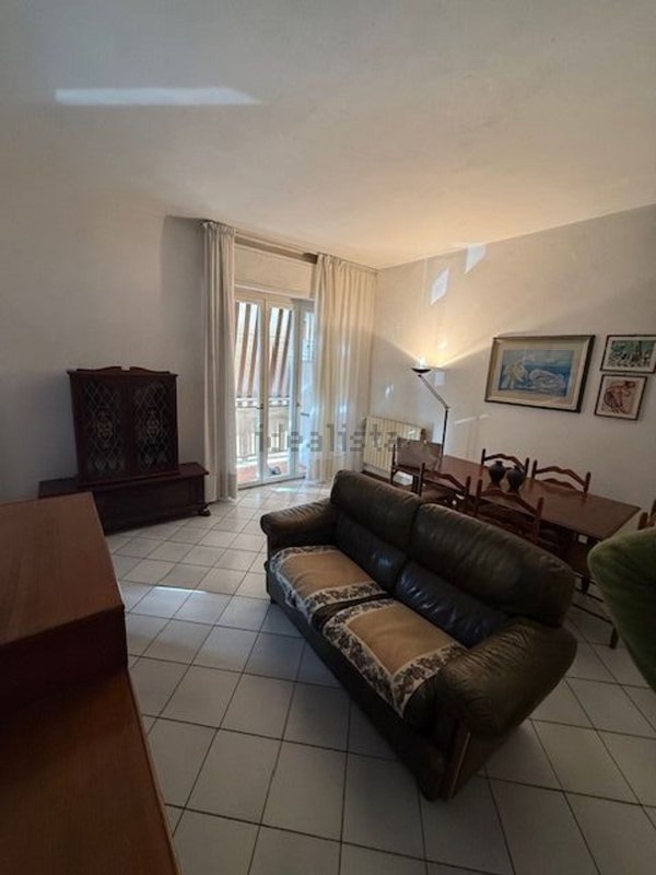 appartamento in vendita a Carrara in zona Avenza