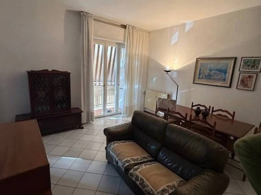 appartamento in vendita a Carrara in zona Marasio