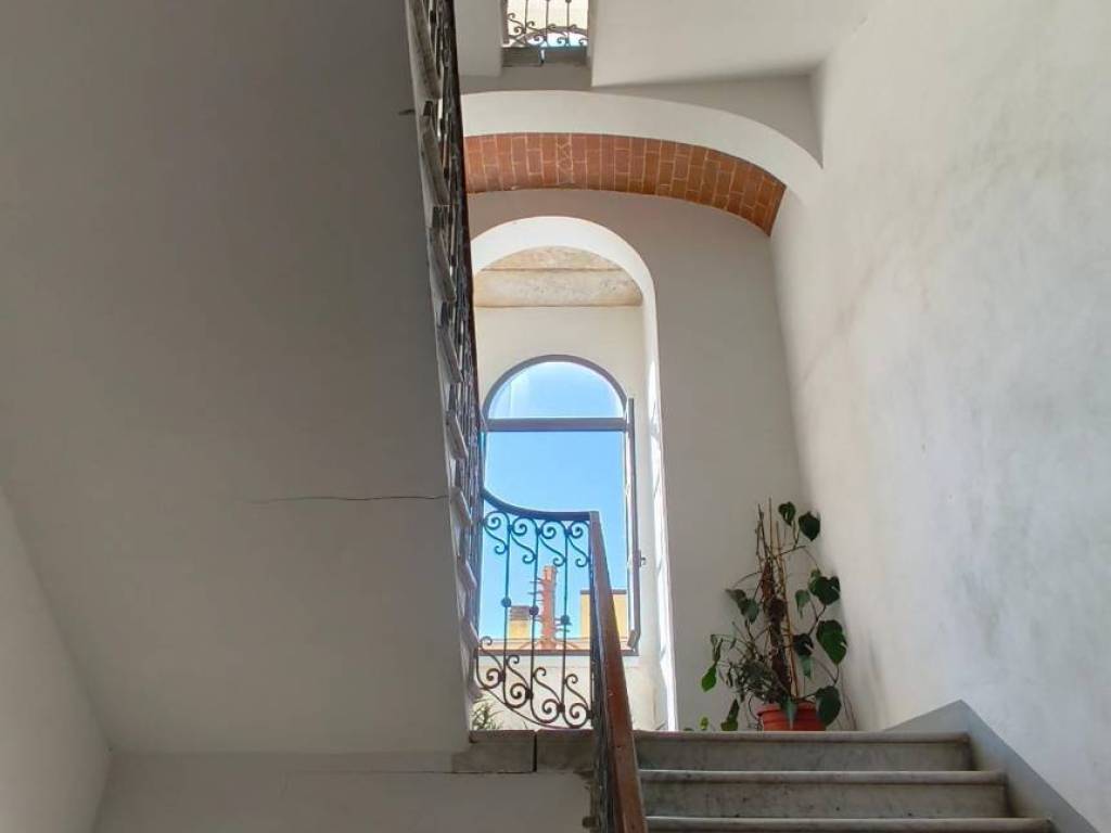 appartamento in vendita a Carrara in zona Centro Città