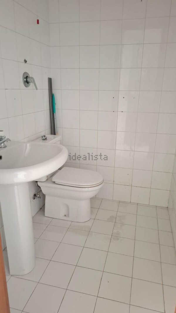 negozio in vendita a Carrara in zona Marina di Carrara