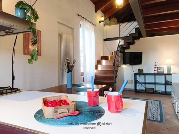 appartamento in vendita a Carrara in zona Marina di Carrara