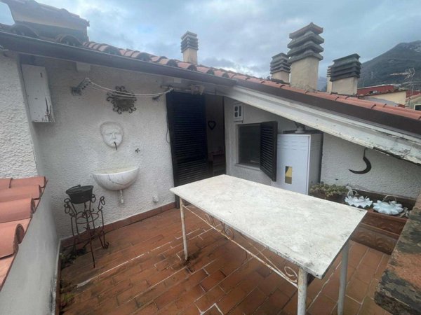 appartamento in vendita a Carrara