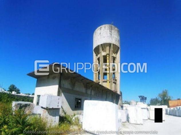 appartamento in vendita a Carrara in zona Nazzano