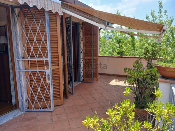 pentavano in vendita a Carrara in zona Monteverde