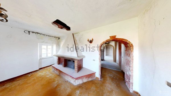 appartamento in vendita a Carrara in zona Fossone