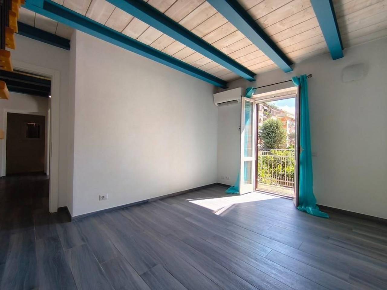 casa indipendente in vendita a Carrara in zona Marina di Carrara