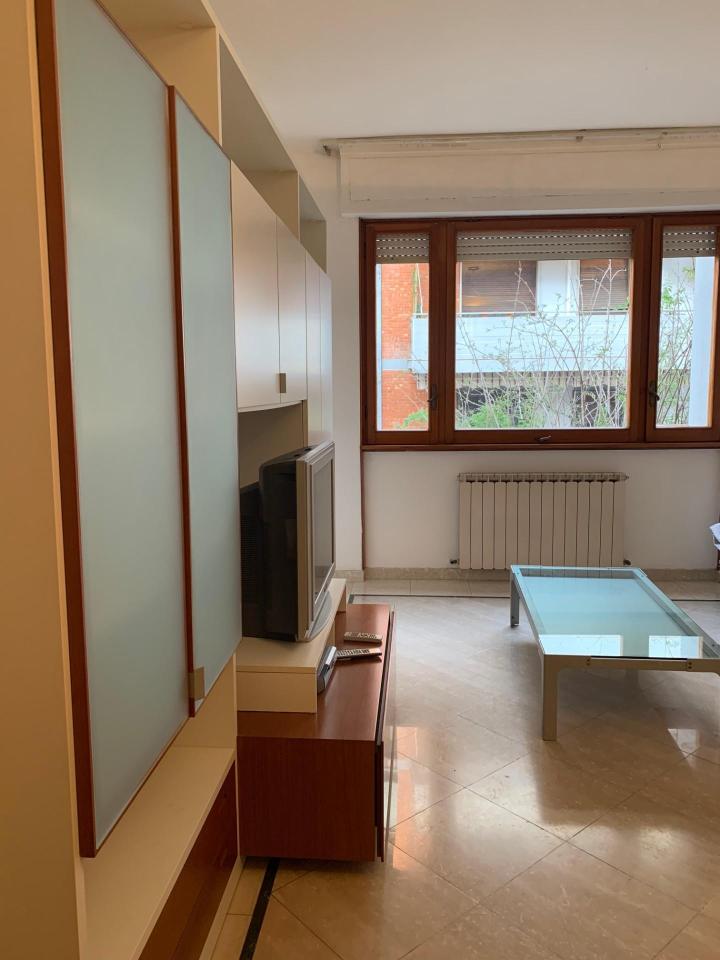 appartamento in vendita a Carrara in zona Avenza