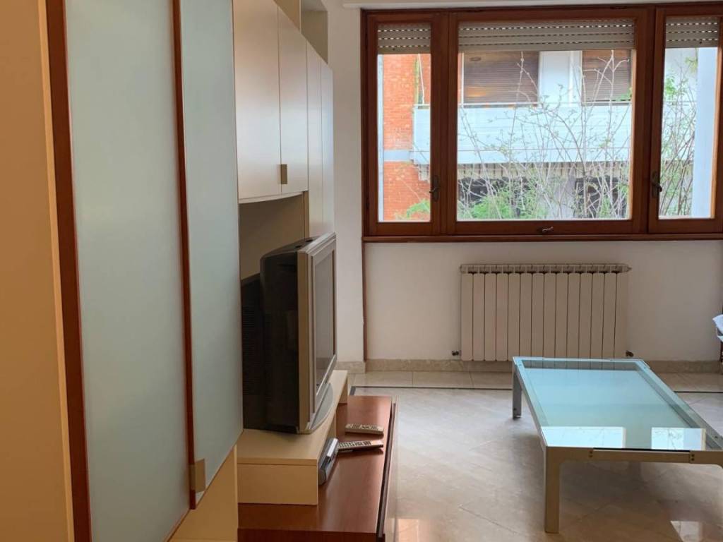 appartamento in vendita a Carrara in zona Avenza