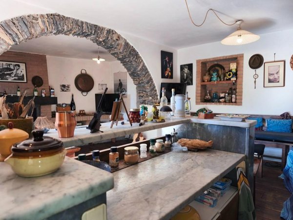 appartamento in vendita a Carrara in zona Fossola