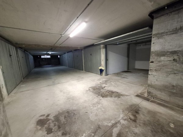 casa semindipendente in vendita a Carrara in zona Avenza