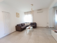 appartamento in vendita a Carrara in zona Marina di Carrara