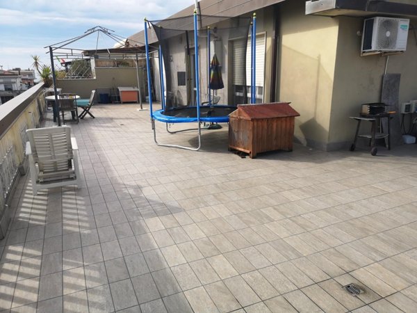 appartamento in vendita a Carrara in zona Marina di Carrara