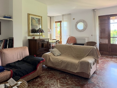 appartamento in vendita a Carrara