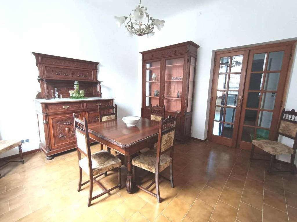 appartamento in vendita a Carrara in zona Centro Città