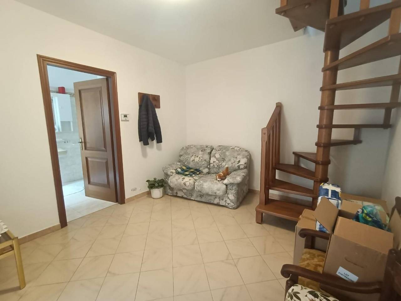 casa semindipendente in vendita a Carrara in zona Gragnana