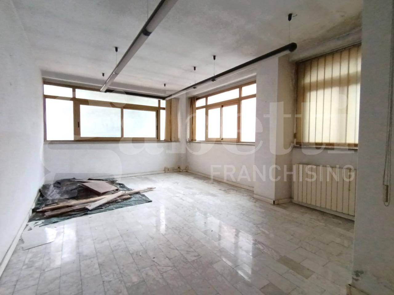 appartamento in vendita a Carrara