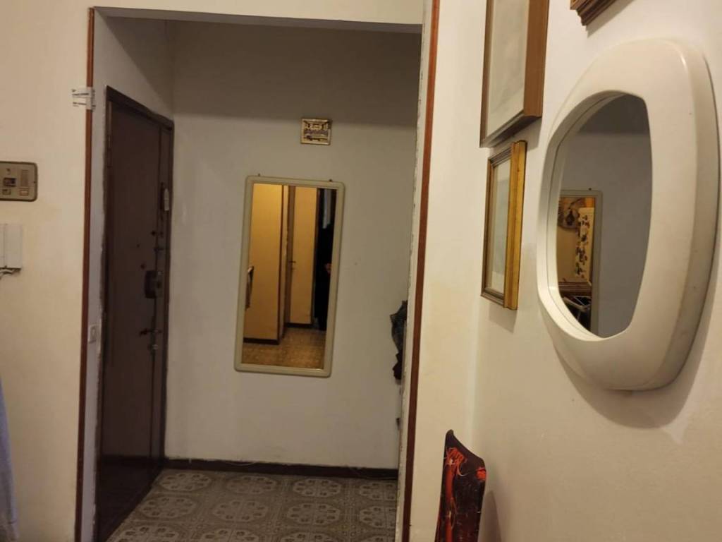 appartamento in vendita a Carrara in zona Marina di Carrara