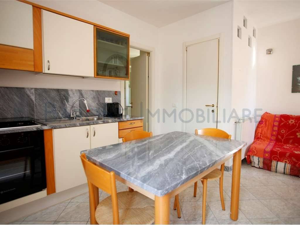 appartamento in vendita a Carrara in zona Nazzano