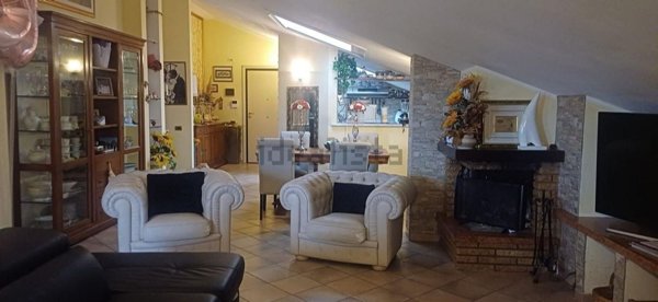 appartamento in vendita a Carrara in zona Fossone