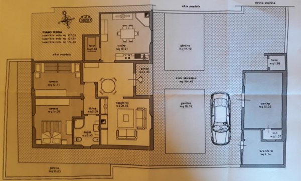 casa indipendente in vendita a Carrara in zona Fossone