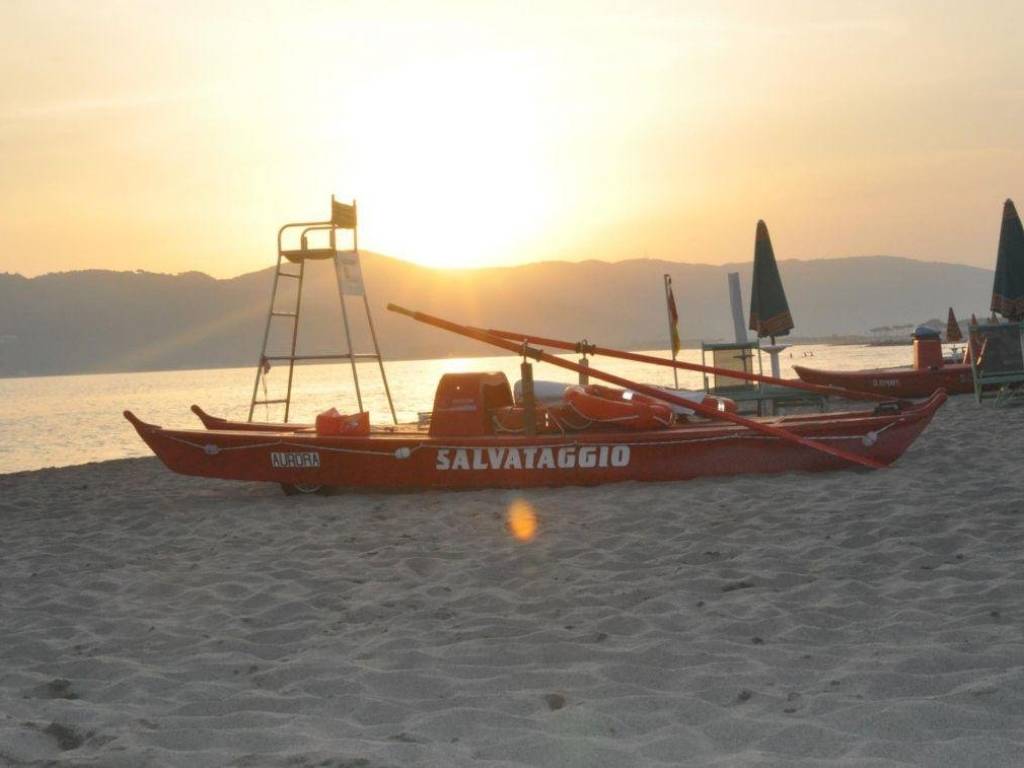 casa indipendente in vendita a Carrara in zona Marina di Carrara