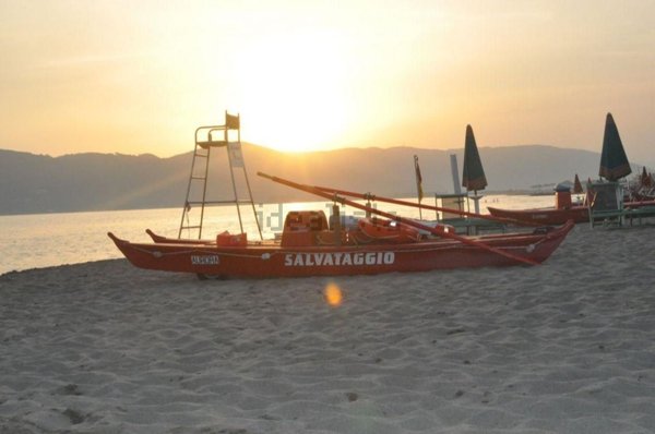 casa indipendente in vendita a Carrara in zona Marina di Carrara