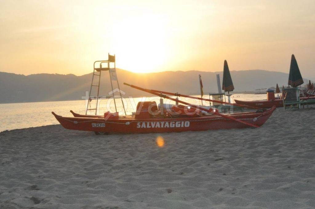 casa indipendente in vendita a Carrara in zona Marina di Carrara