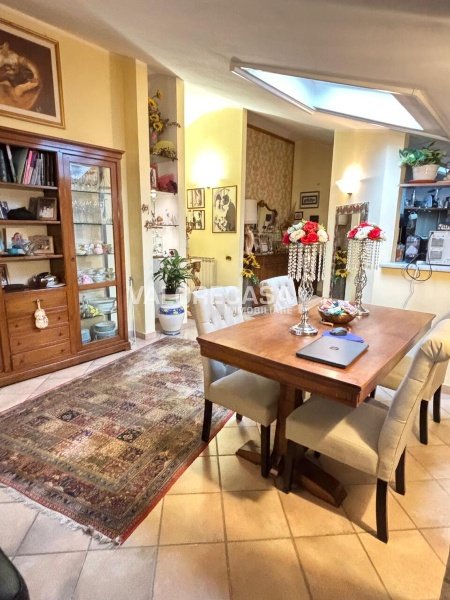 appartamento in vendita a Carrara in zona Fossone