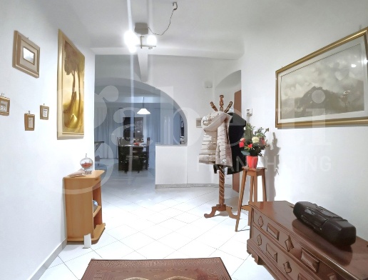 appartamento in vendita a Carrara in zona Centro Città