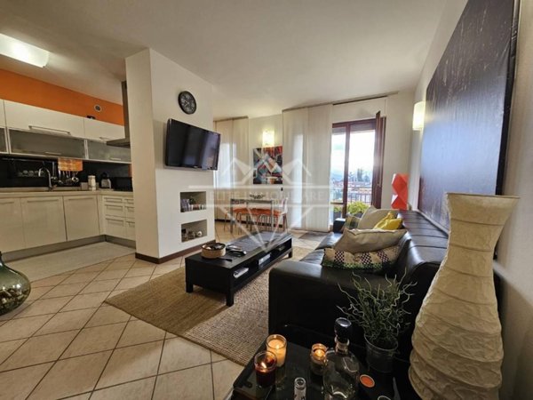 appartamento in vendita a Carrara in zona Avenza