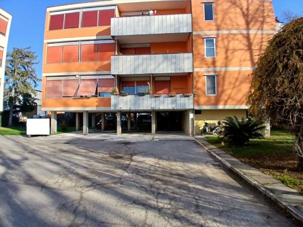 appartamento in vendita a Carrara