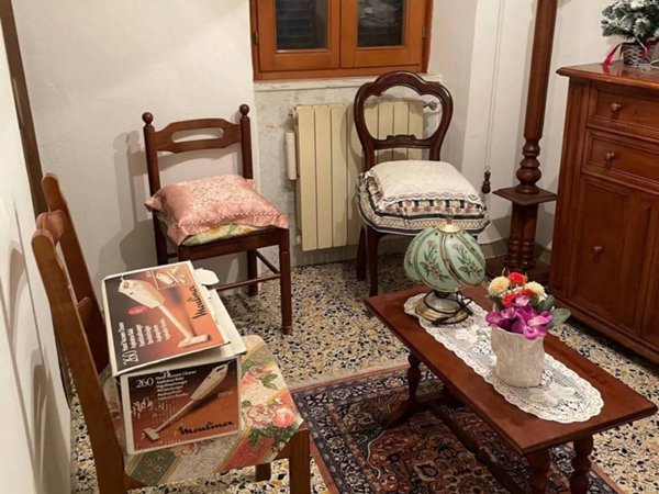 casa indipendente in vendita a Carrara in zona Gragnana