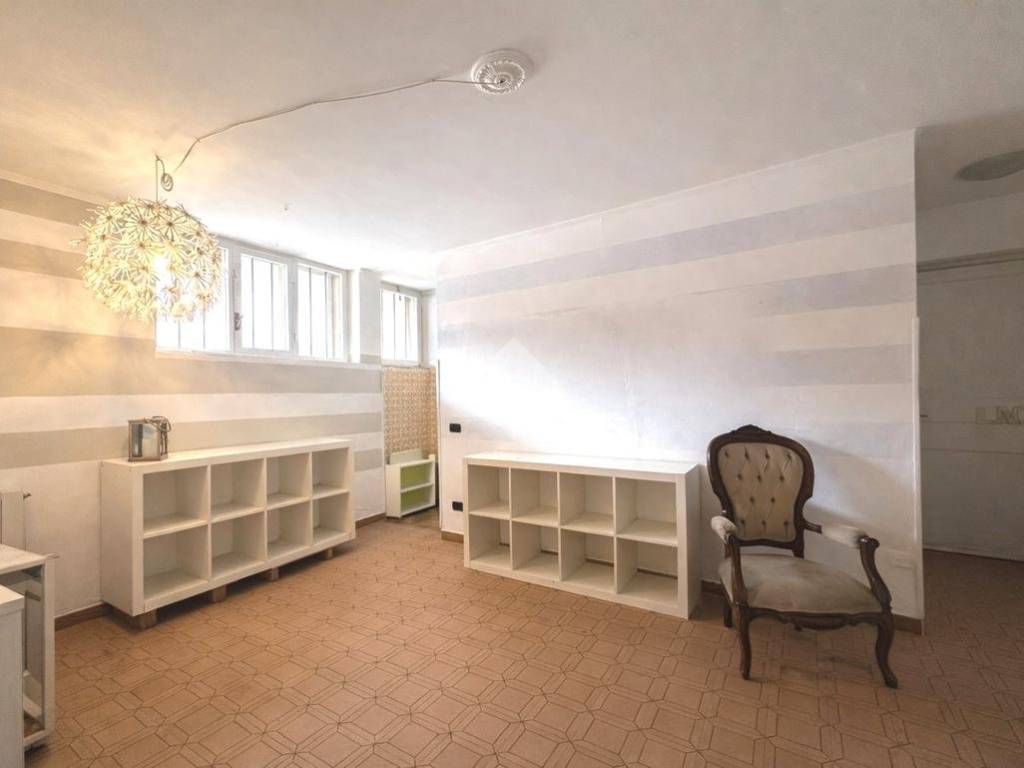 appartamento in vendita a Carrara in zona Marina di Carrara