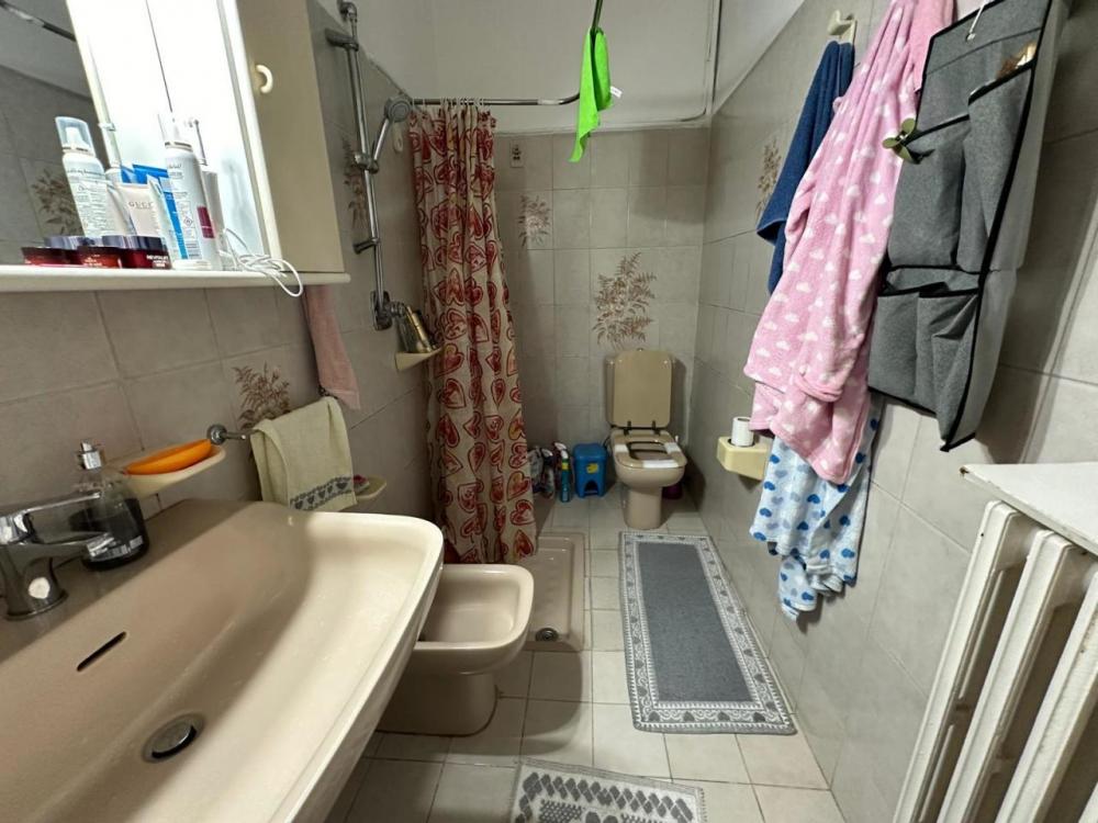 appartamento in vendita a Carrara in zona Marina di Carrara