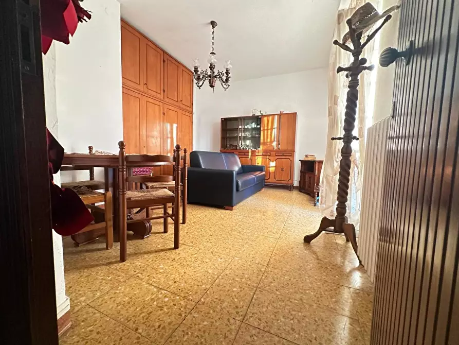 appartamento in vendita a Carrara in zona Marina di Carrara