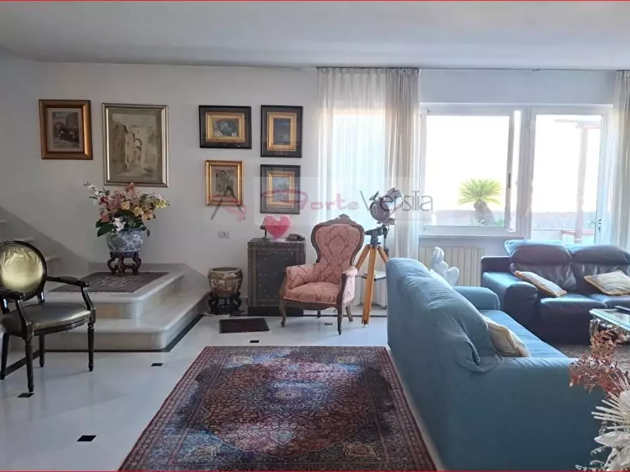 appartamento in vendita a Carrara in zona Marina di Carrara