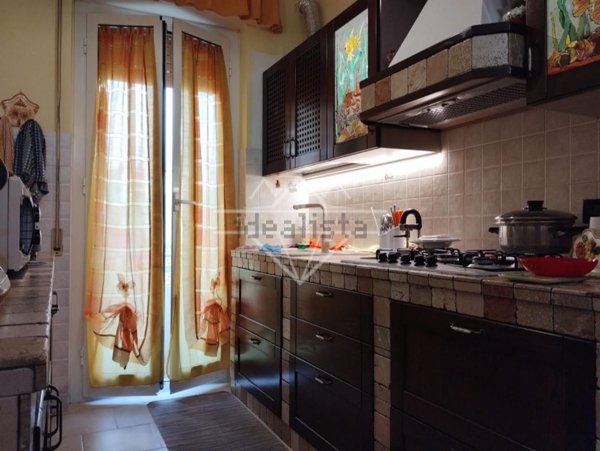 appartamento in vendita a Carrara in zona Marina di Carrara